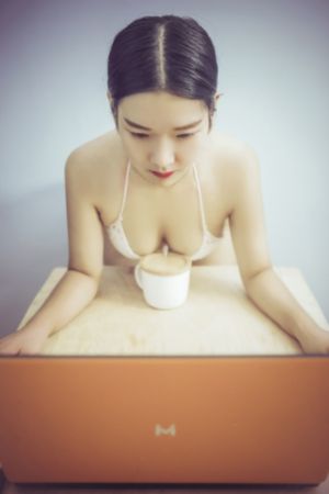 久久久在线观看_1080免费播放