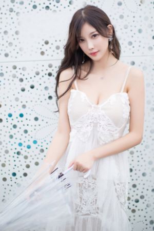 老板揉搓秘书丰满大乳在线观看_4K免费观看